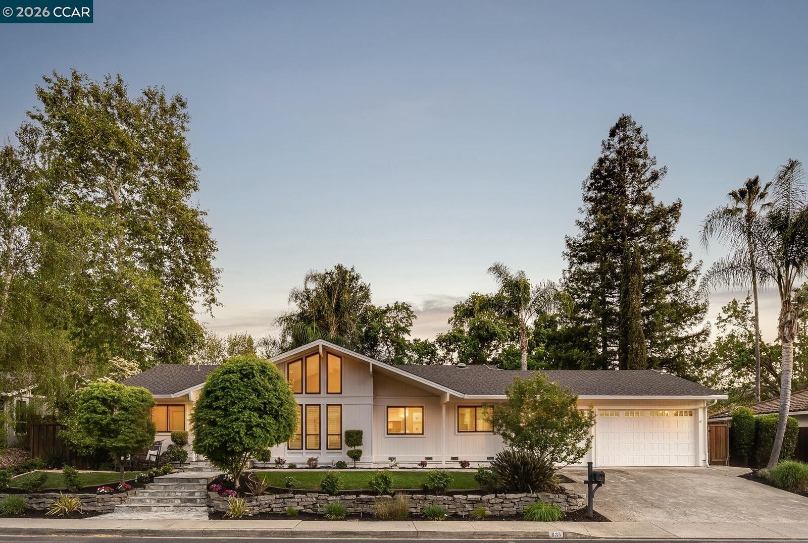 Property Photo:  835 Richard Ln  CA 94526 