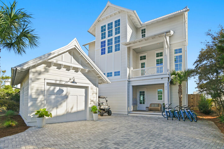 Property Photo:  332 Eastern Lake Road  FL 32459 