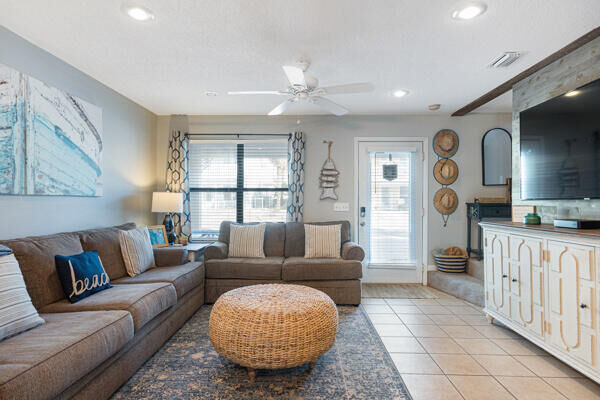 Property Photo:  35 Chateau Road  FL 32413 