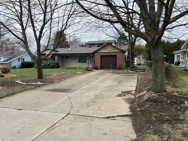 Property Photo:  1112 Western Lane  PA 16505 