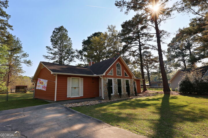 Property Photo:  106 Ayries Drive  GA 31792 