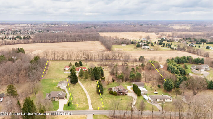 Property Photo: 1443 Brookfield Road MI 48813