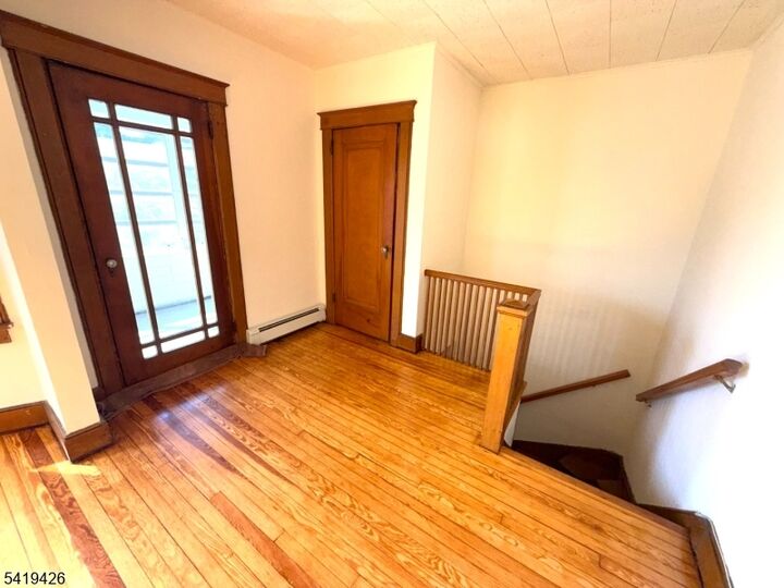 Property Photo:  31 Linda Vista 2  NJ 07508 