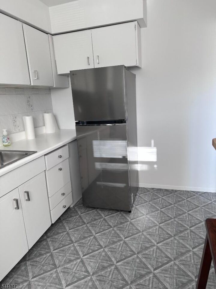 Property Photo:  1163 Valley Rd B  NJ 07470 