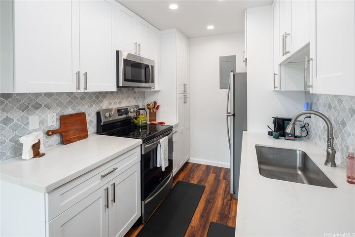 Property Photo:  94-1370 Kulewa Loop 11C  HI 96797 