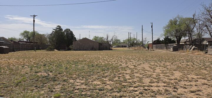 Property Photo:  606 36th Street  TX 79404 