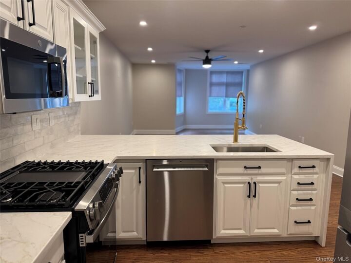 Property Photo:  3111 Leeward Drive  NY 10927 