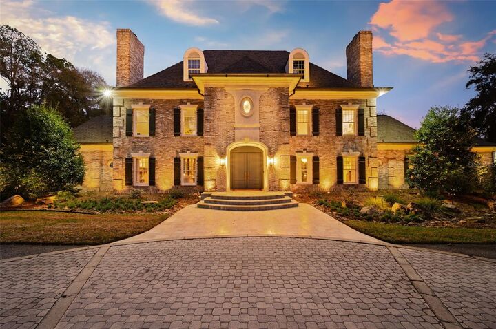 Property Photo:  623 SW 93rd Street  FL 32607 