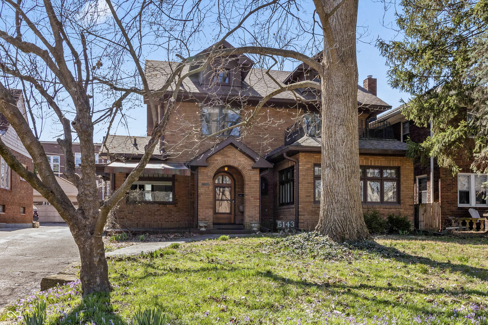 Property Photo:  5143 E Pleasant Run Parkway South Drive  IN 46219 