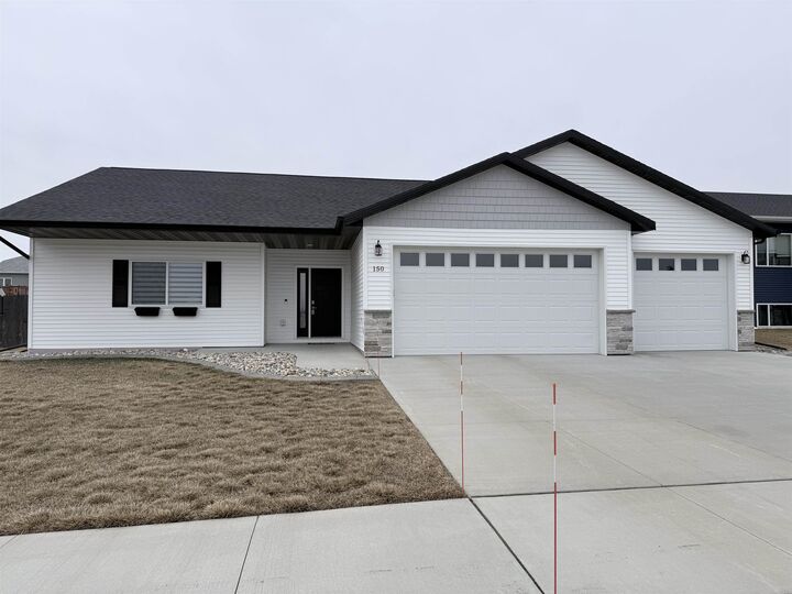 Property Photo:  150 Mulberry Loop NE  ND 58703 