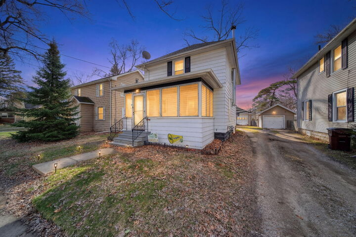 Property Photo: 414 N Pleasant Street MI 49202
