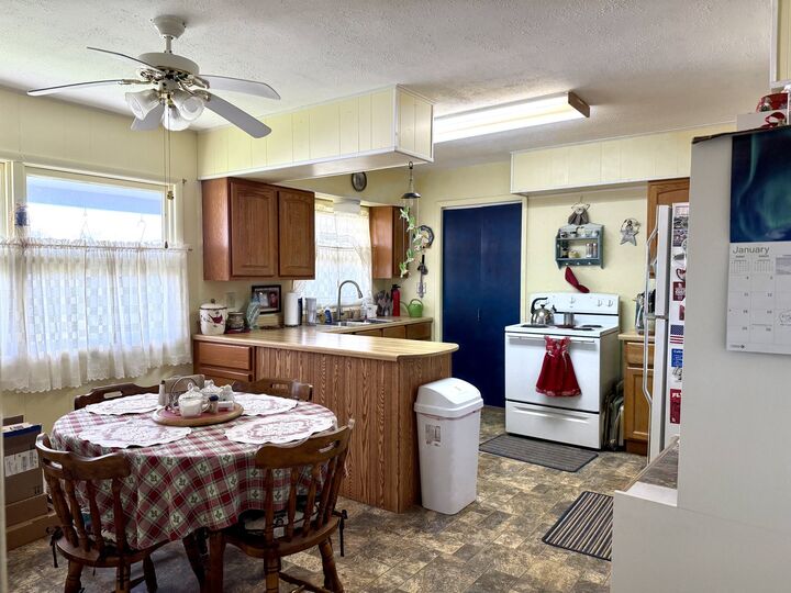 Property Photo:  909 N Washington Street  IL 62959 