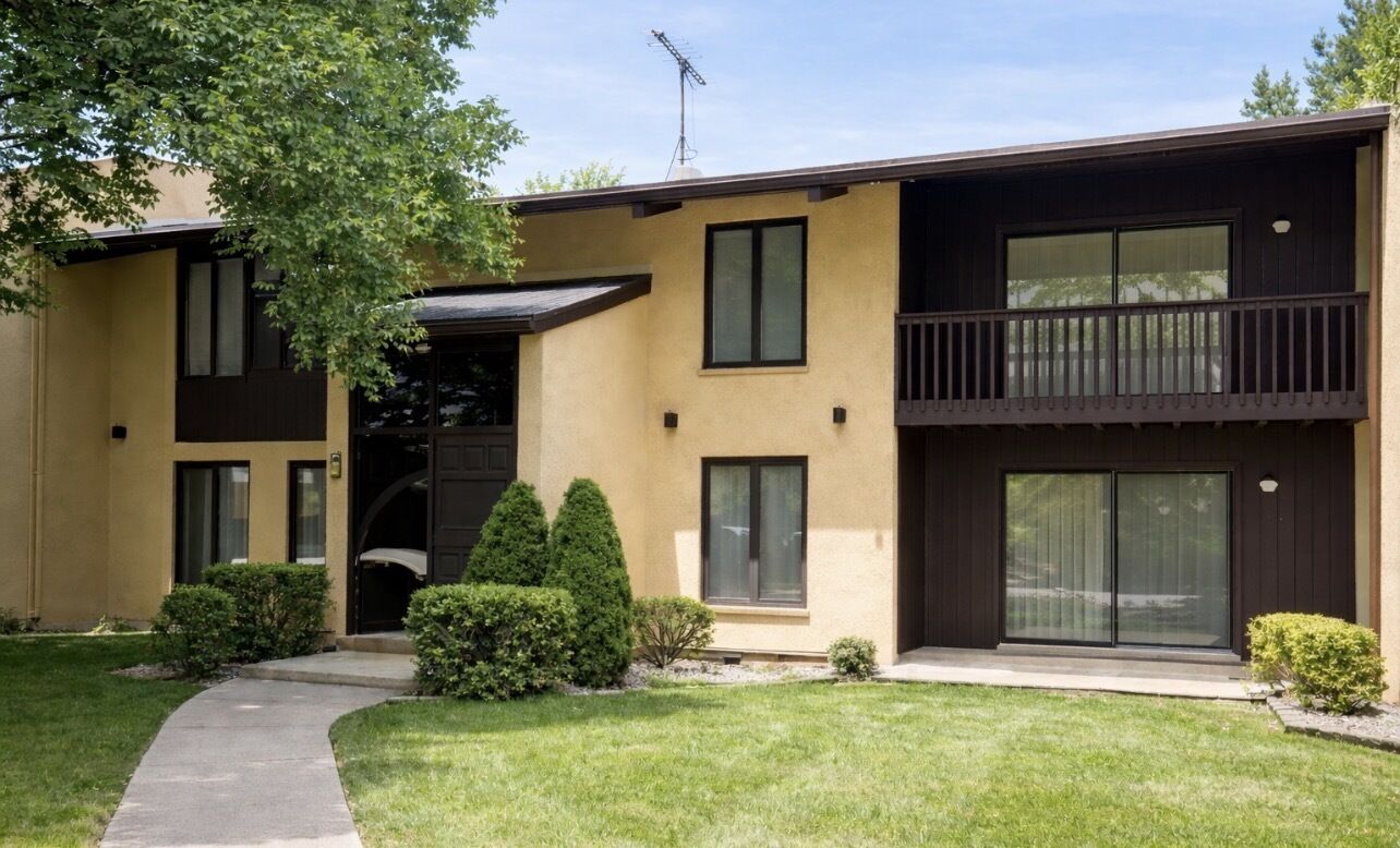 Property Photo:  1050 Holbrook Road I  IL 60430 