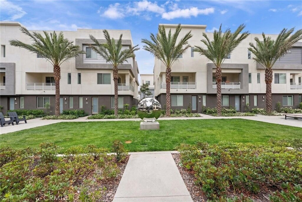 Property Photo: 1867 S Union CA 92805