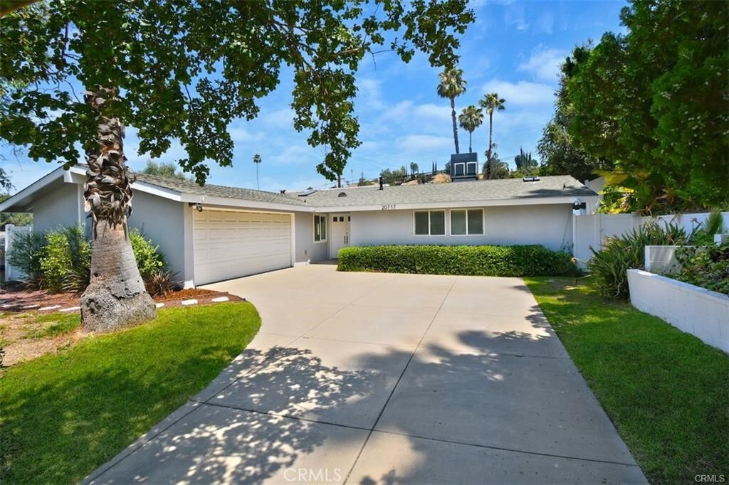 Property Photo:  20717 Burbank Blvd  CA 91367 