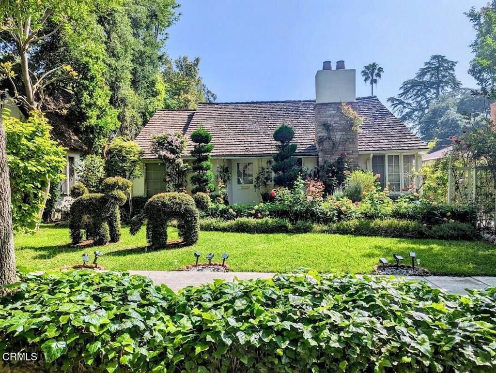 Property Photo:  2156 El Molino Place  CA 91108 