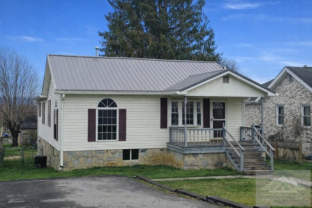 Property Photo:  119 Edgemont Drive  WV 24740 