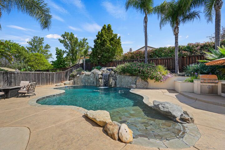 Property Photo: 3210 Lori Court CA 95747