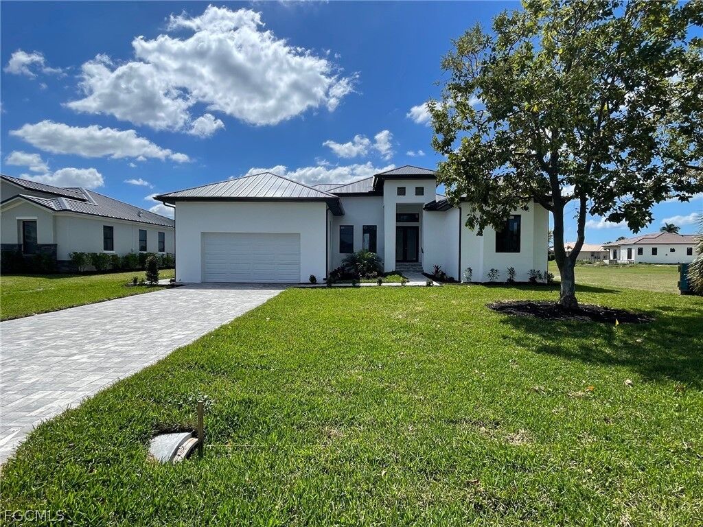 Property Photo:  24249 Peppercorn Road  FL 33955 