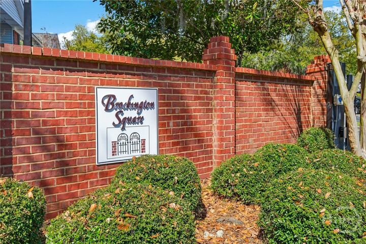 Property Photo: 310 Tibet Avenue 8 GA 31406