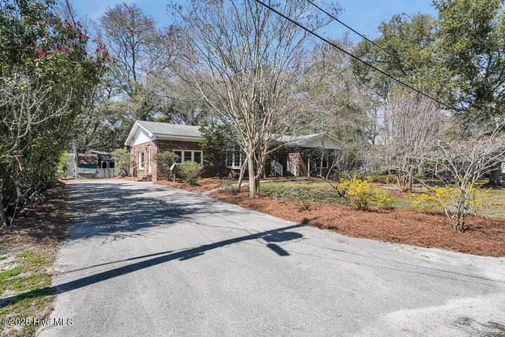 Property Photo: 811 Memory Lane NC 28461