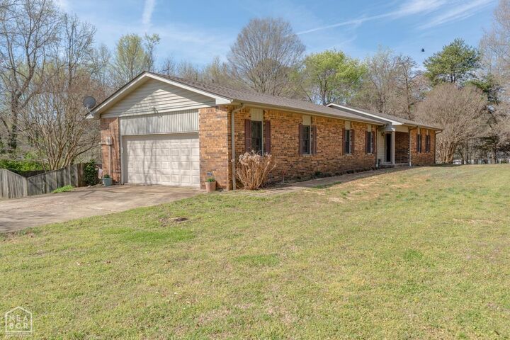 Property Photo:  1505 Country Manor Lane  AR 72404 