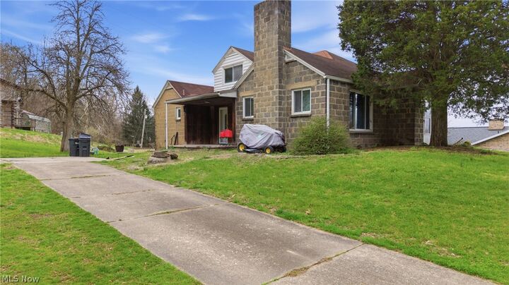 Property Photo: 1506 21st Street WV 26105