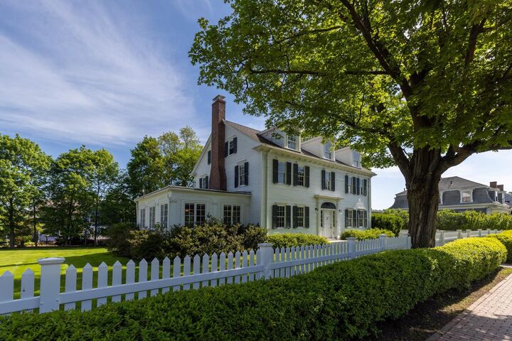 Property Photo:  79 Silver Street  NH 03820 