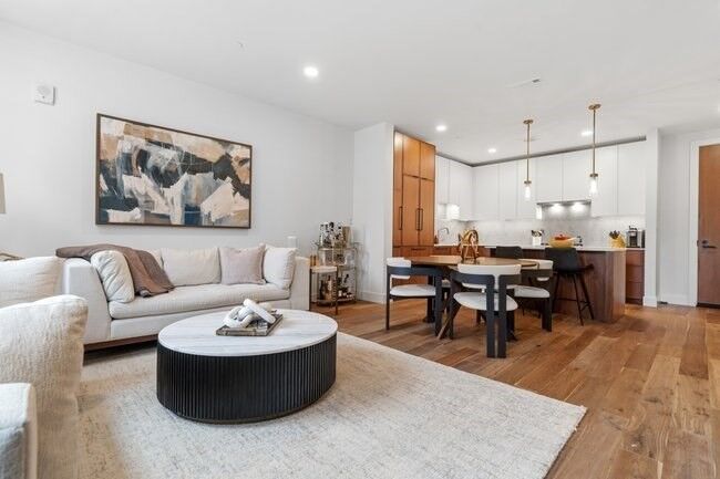 Property Photo:  566 Columbus Ave 103  MA 02118 