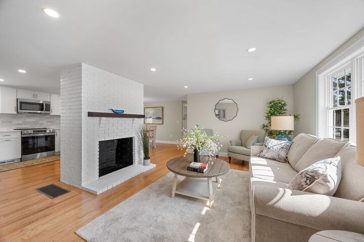 Property Photo:  86 Pompano Rd  MA 02675 