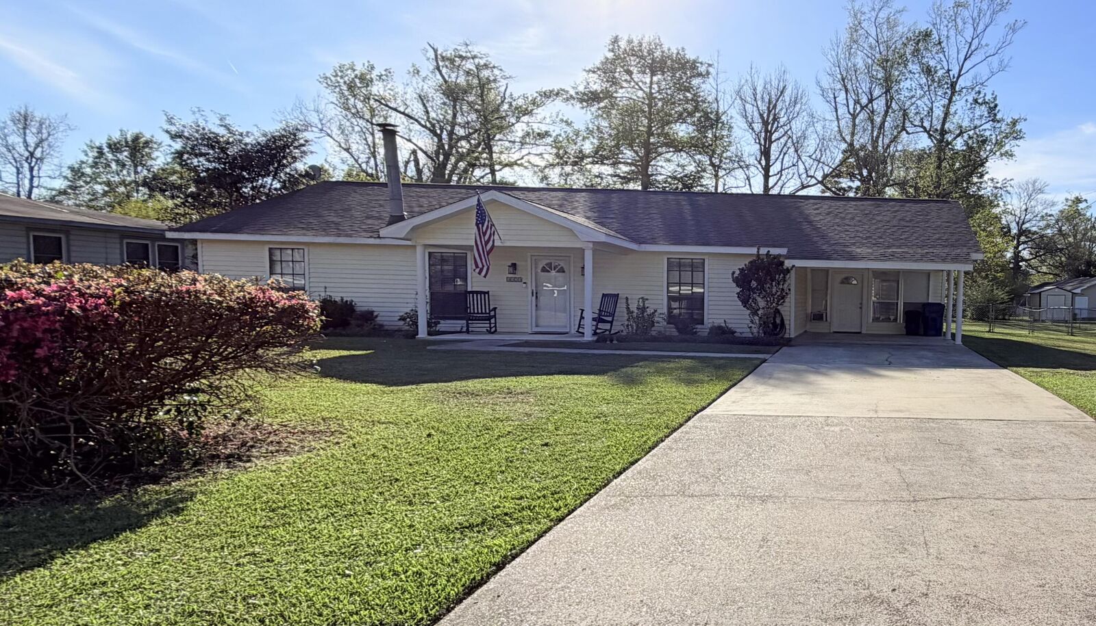 Property Photo:  1123 Walnut  LA 70634 