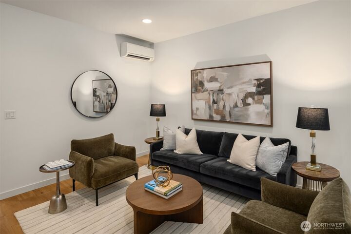 Property Photo:  9553  Ashworth Avenue N B  WA 98103 