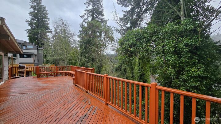 Property Photo:  14245 SE 41st Street  WA 98006 