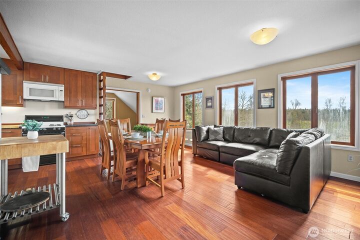 Property Photo:  411 E Axton Road  WA 98226 