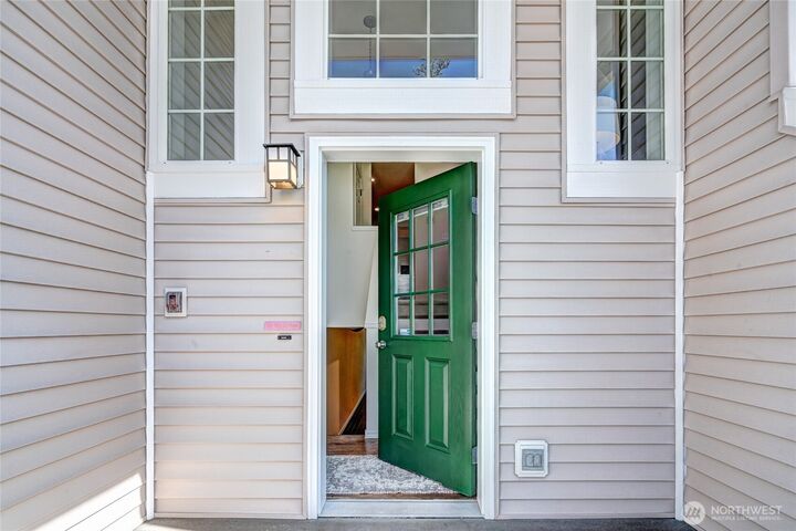 Property Photo:  20472  137th Avenue SE  WA 98042 