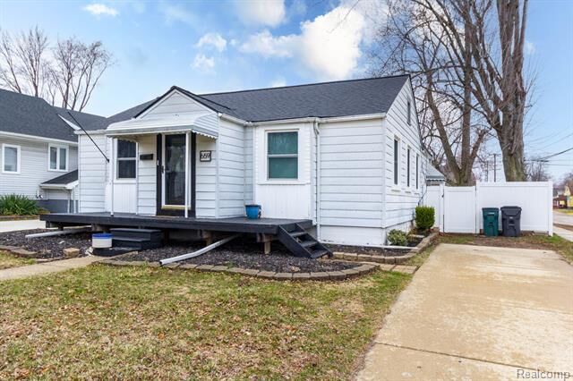 Property Photo: 659 Gargantua Avenue MI 48017