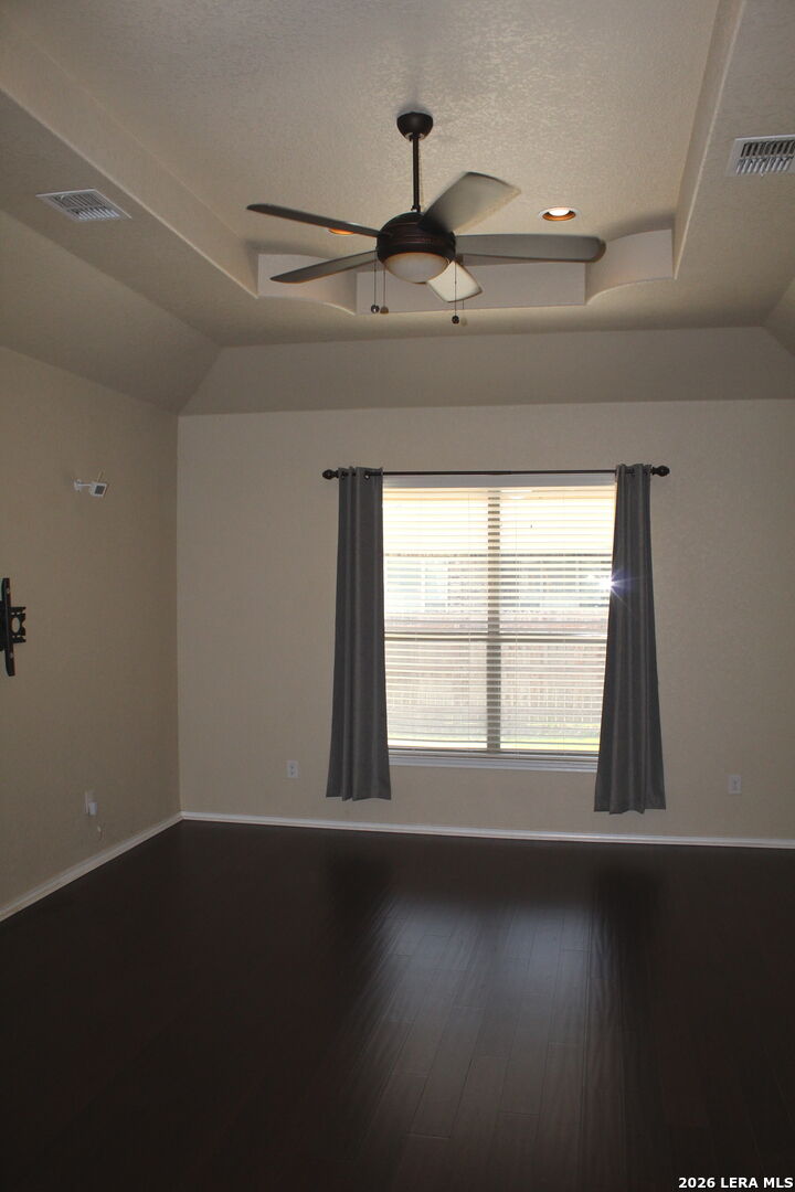 Property Photo: 1322 Oriole TX 78245