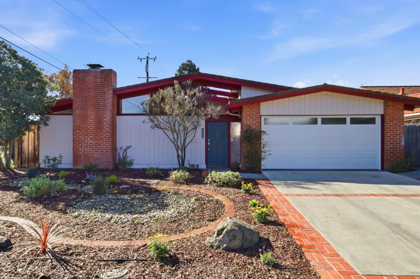 Property Photo: 666 Ashbourne Drive CA 94087