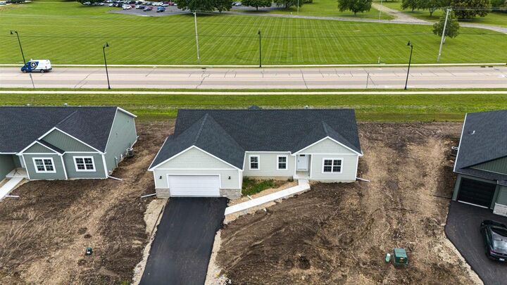 Property Photo:  1738 E Kyle Circle  WI 53511 