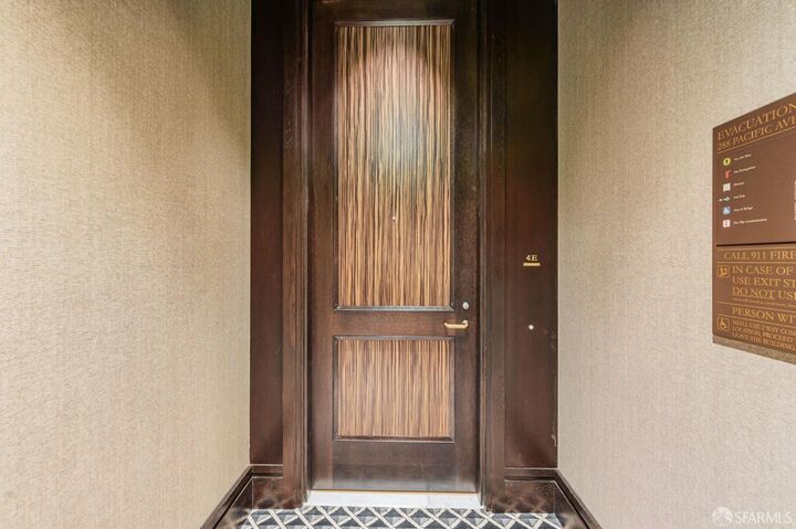 Property Photo:  288 Pacific Avenue 4E  CA 94111 