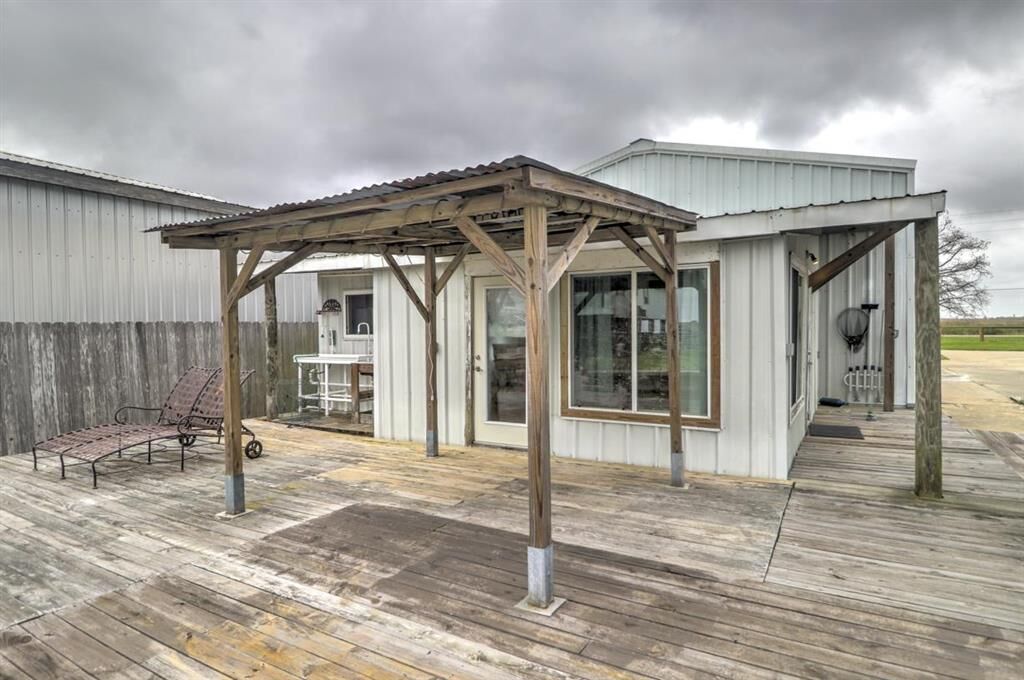 Property Photo: 9476 Big Lake Rd Road LA 70605