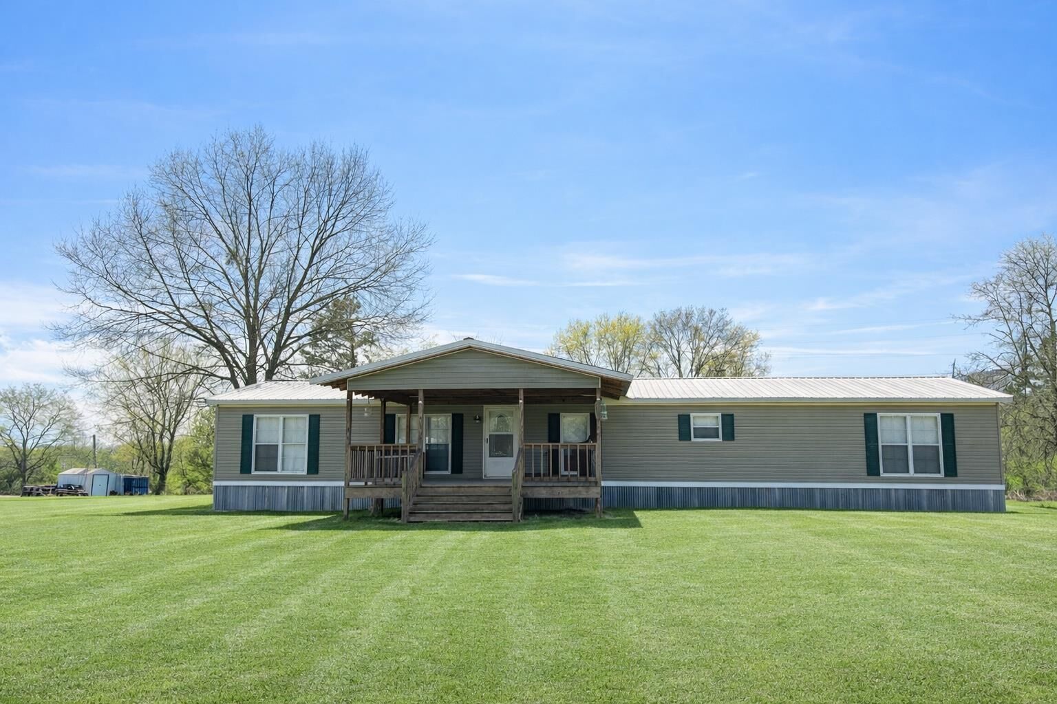 Property Photo:  566 Co Rd 1805  AL 35083 - HOLLY PO 