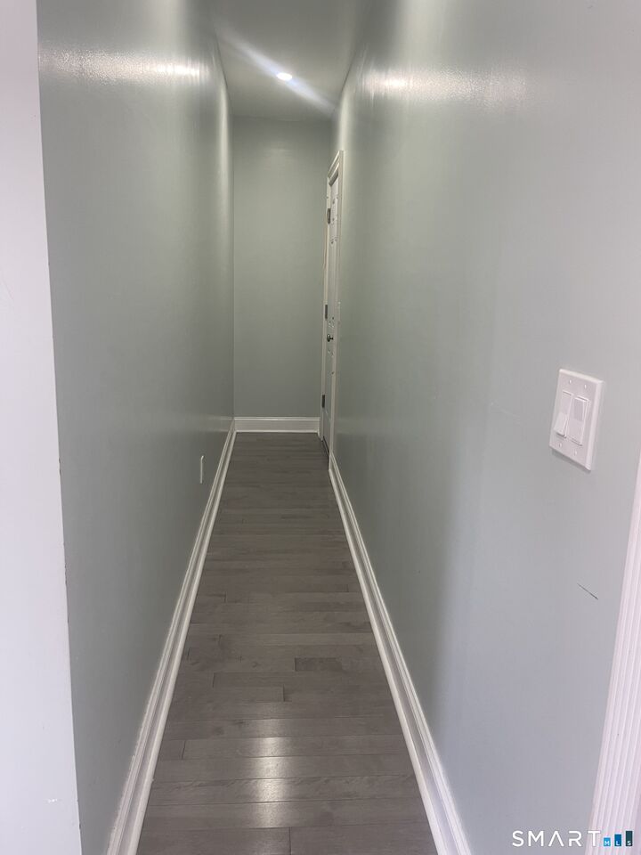 Property Photo:  176 Pearl Street 3rd Floor  CT 06704 