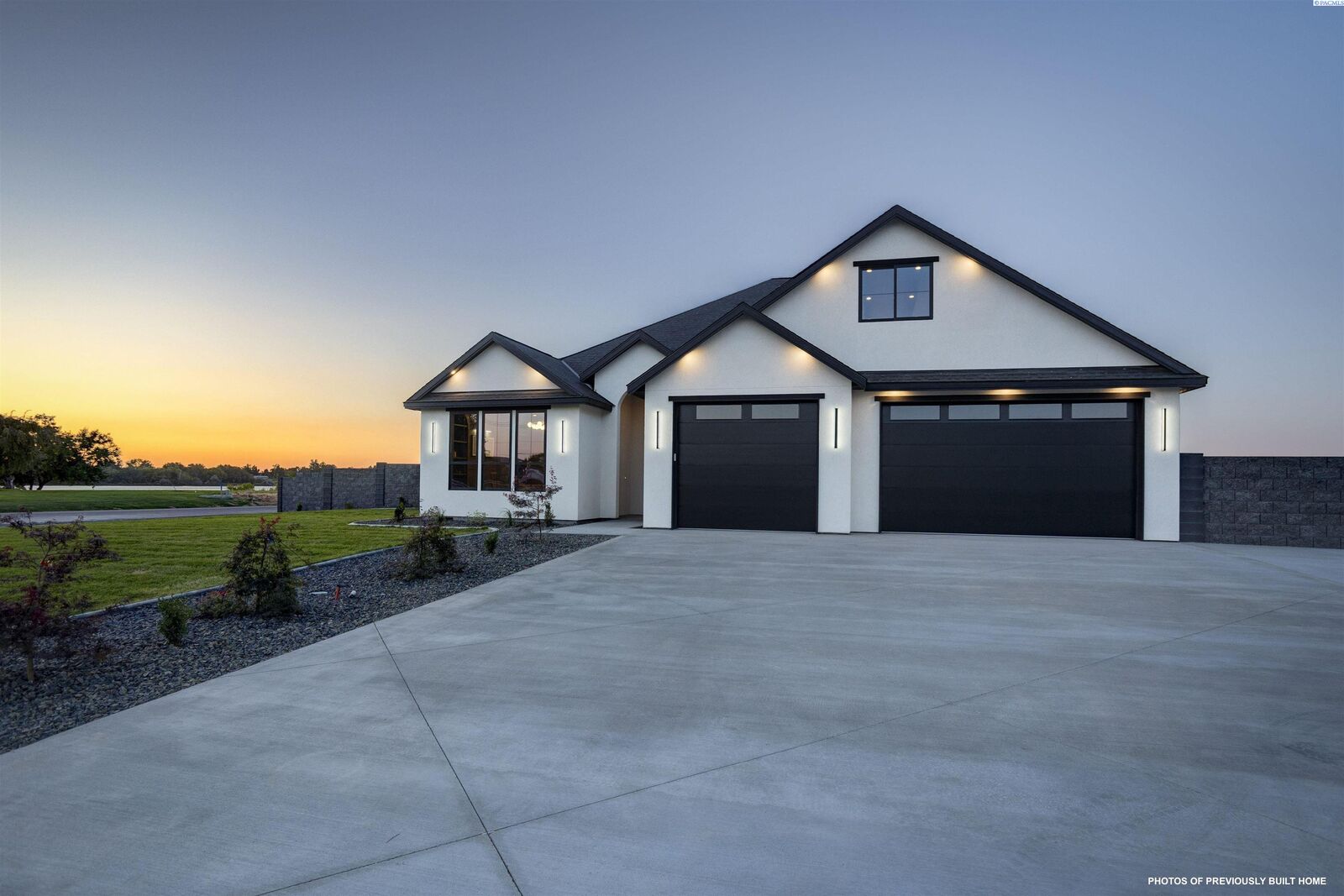 Property Photo: 8601 Tendril Lane WA 99301