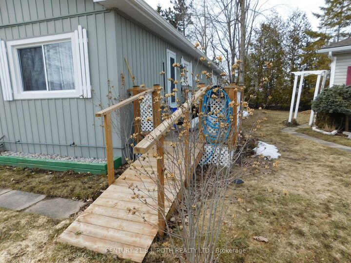 Property Photo:  13 Recreation Drive  ON L9S 1N5 