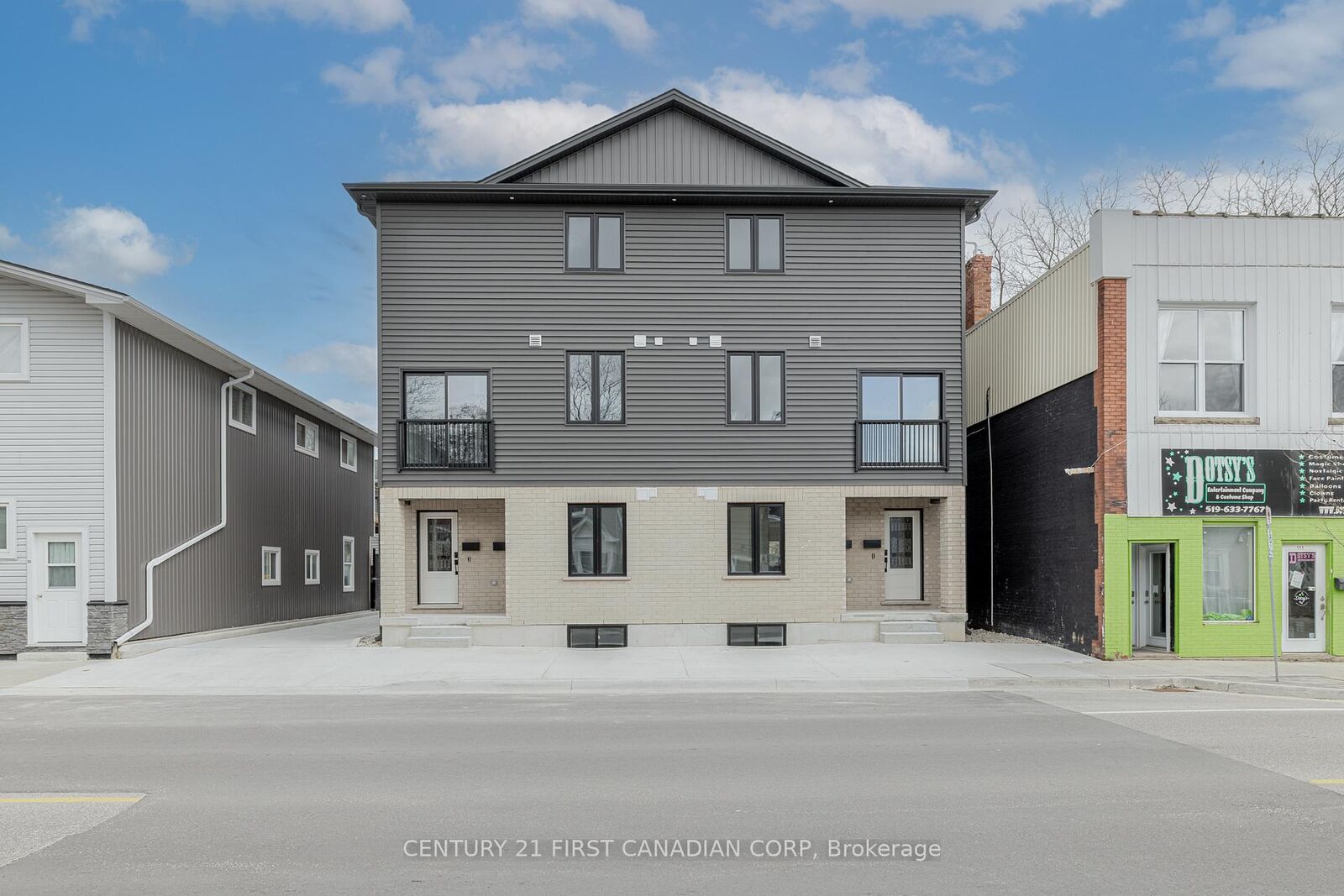 Property Photo: 109 Ross Street ON N5R 3X8