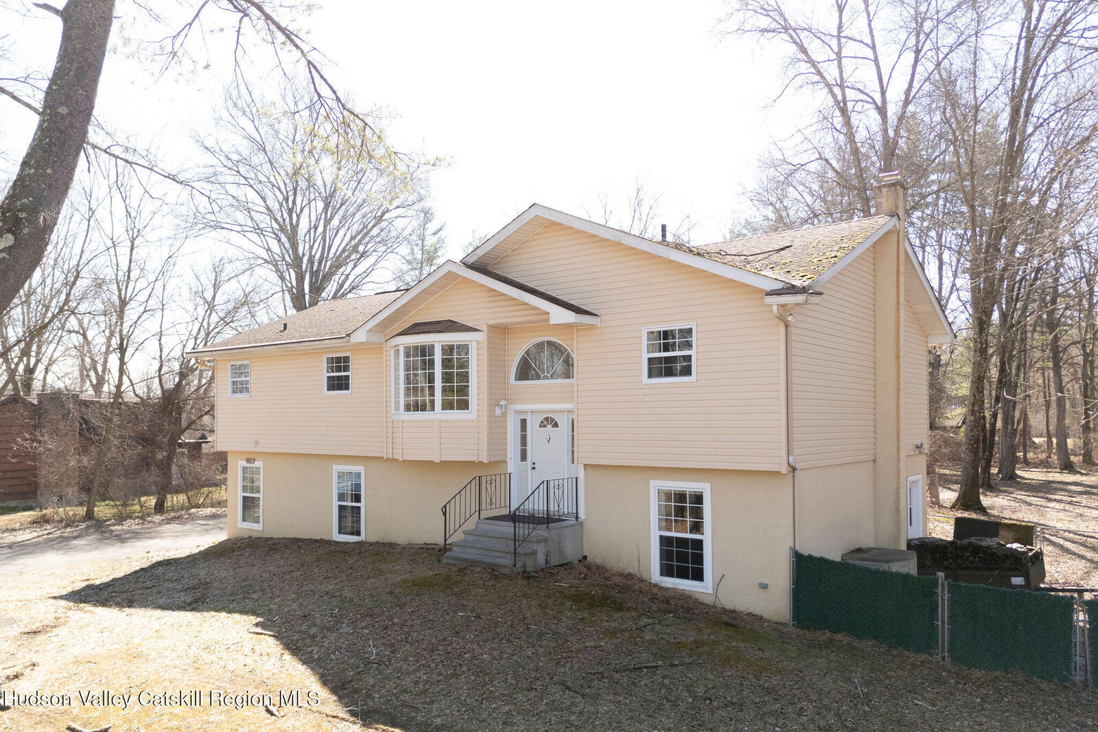 Property Photo:  212 Rhinecliff  NY 12572 