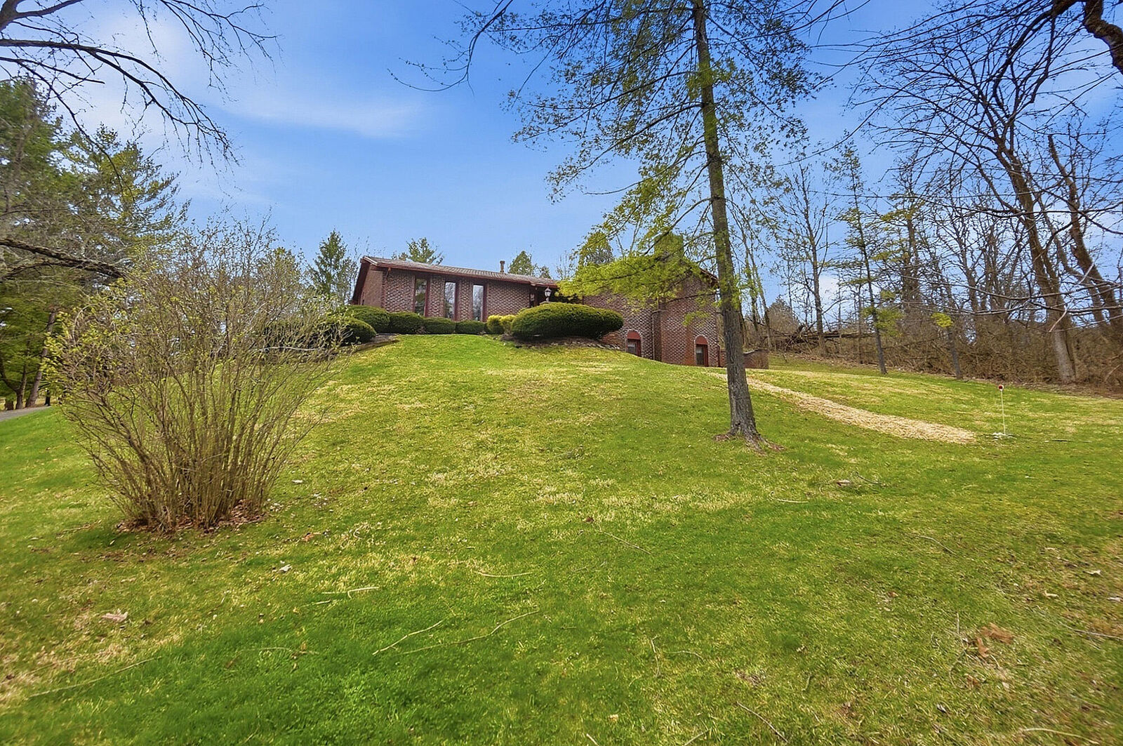 Property Photo:  3831 Crescent Hill Road  OH 45502 