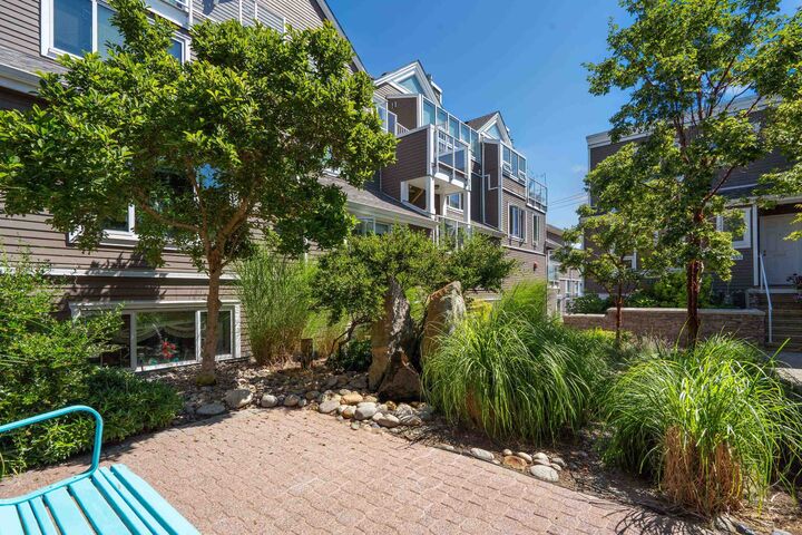 Property Photo: 1107 Elm Street BC V4B 1C1