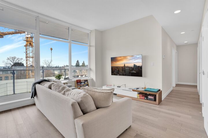 Property Photo: 5033 Cambie Street 505 BC V5Z 0H6